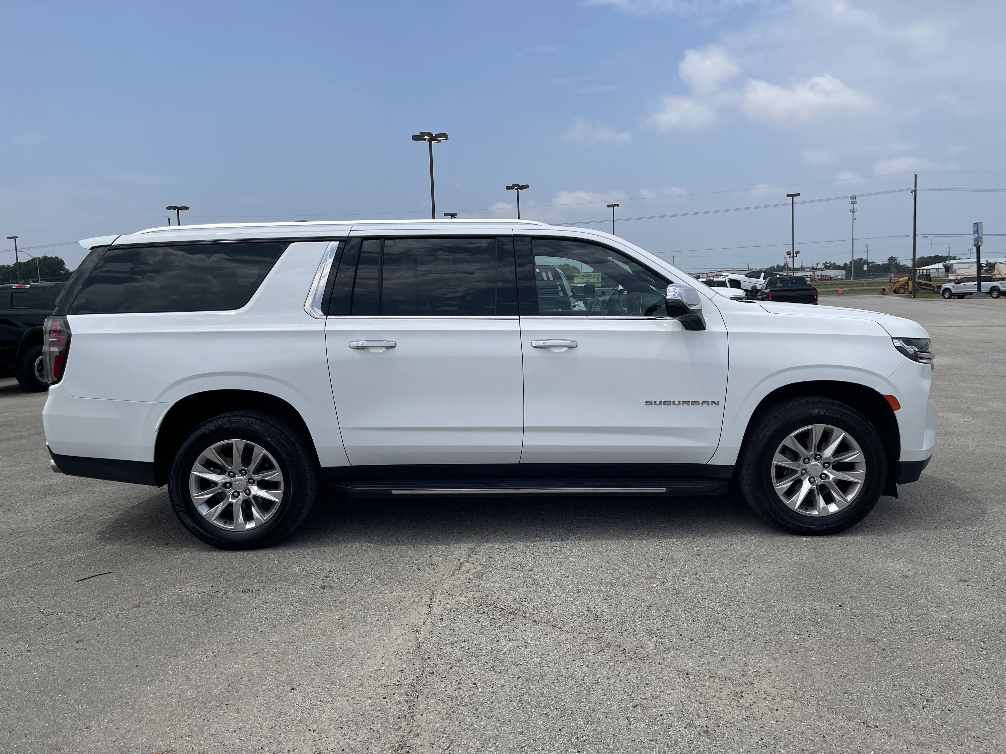2023 Chevrolet Suburban Premier