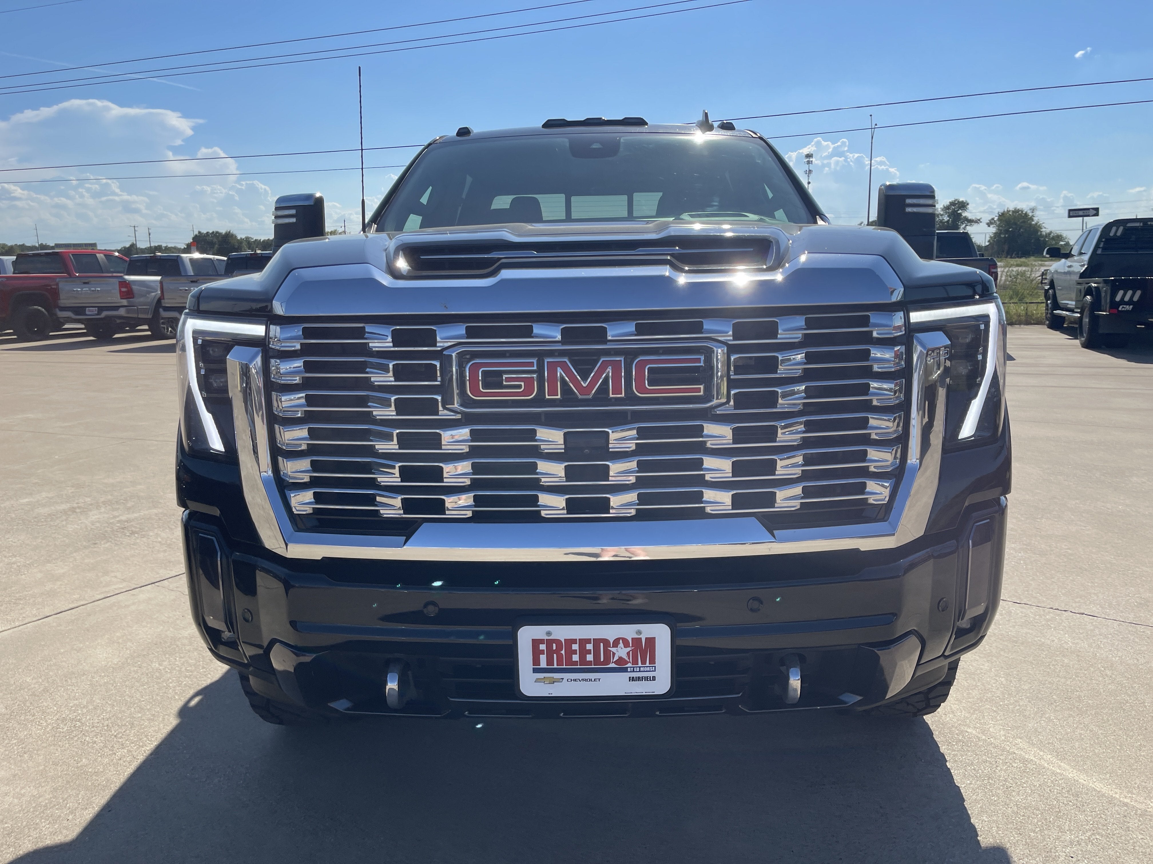 2024 GMC Sierra 2500HD Denali