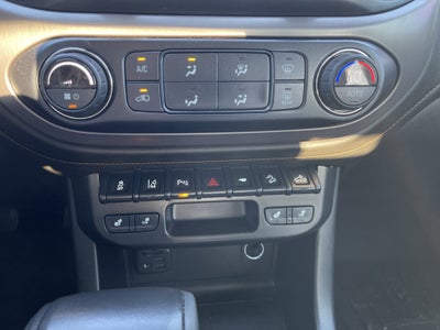 2021 GMC Canyon 4WD AT4 w/Leather