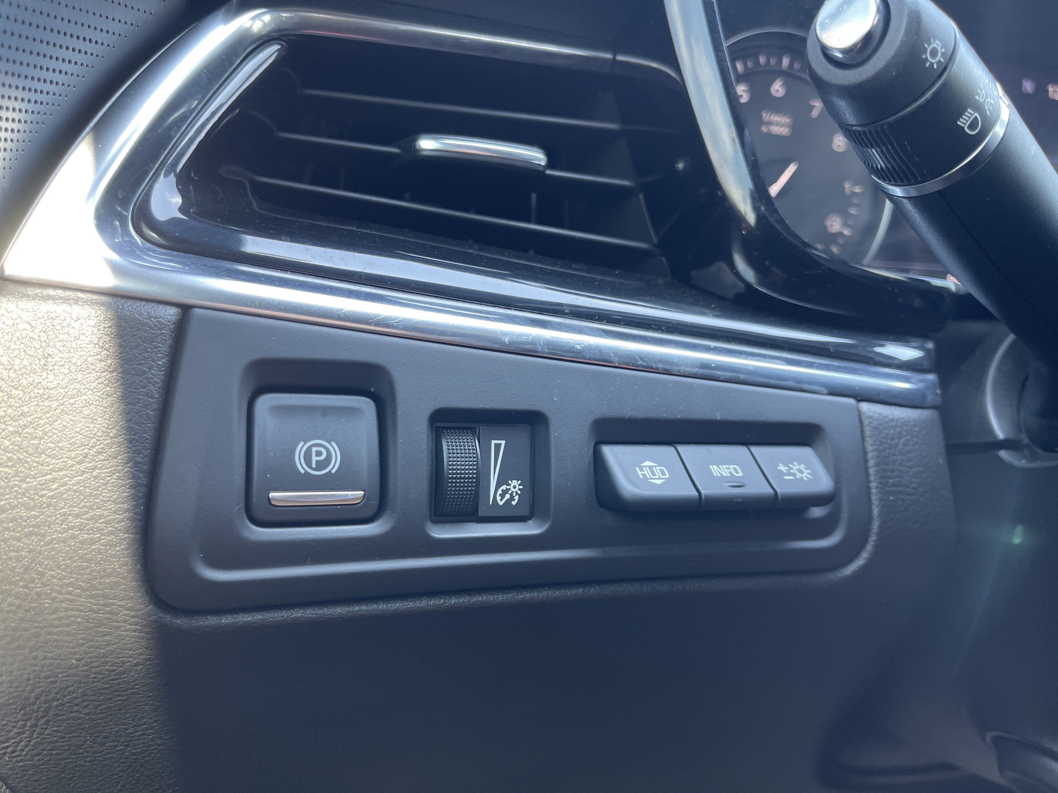 2020 Cadillac XT6 FWD Premium Luxury