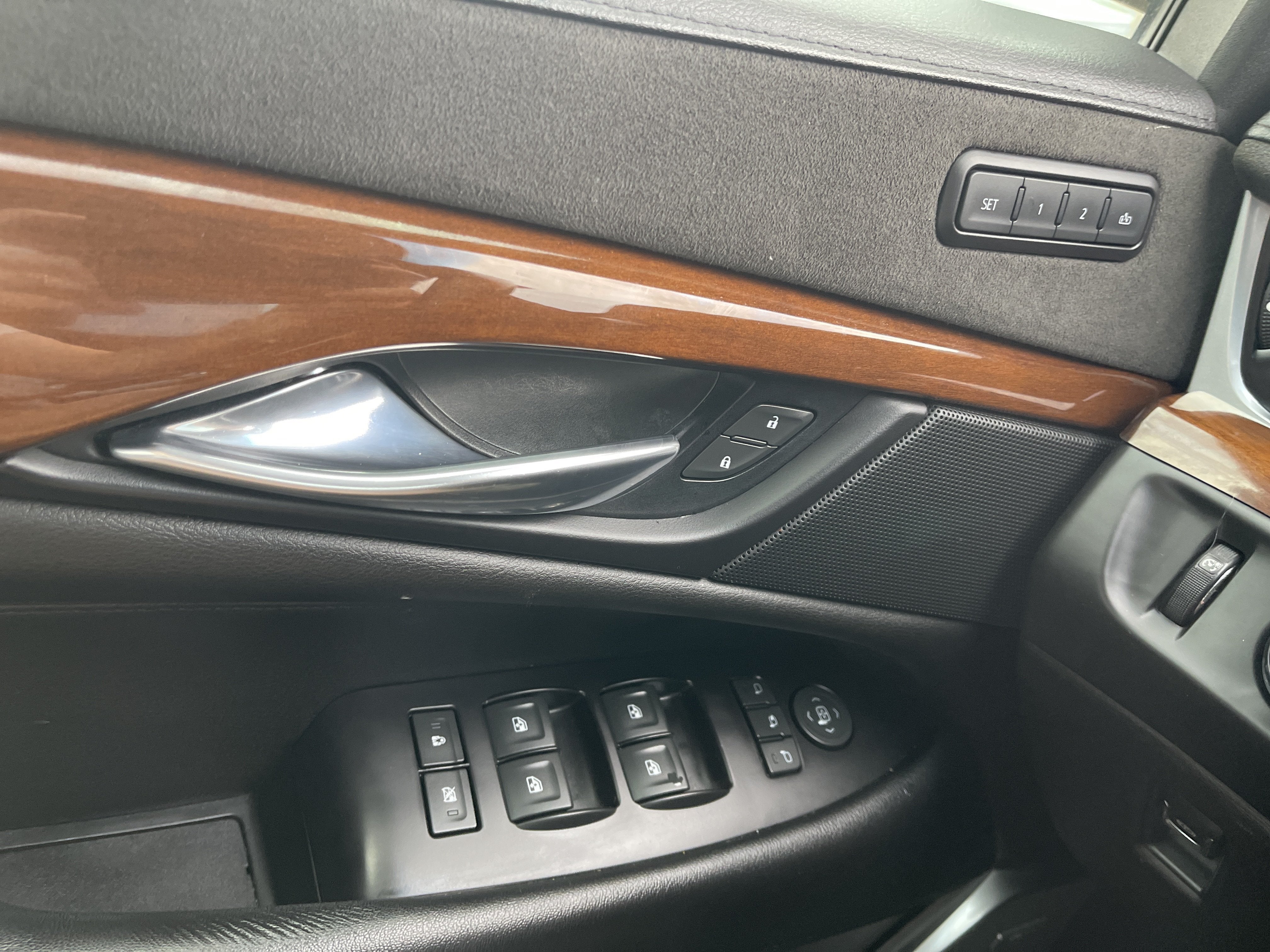 2019 Cadillac Escalade ESV Premium Luxury