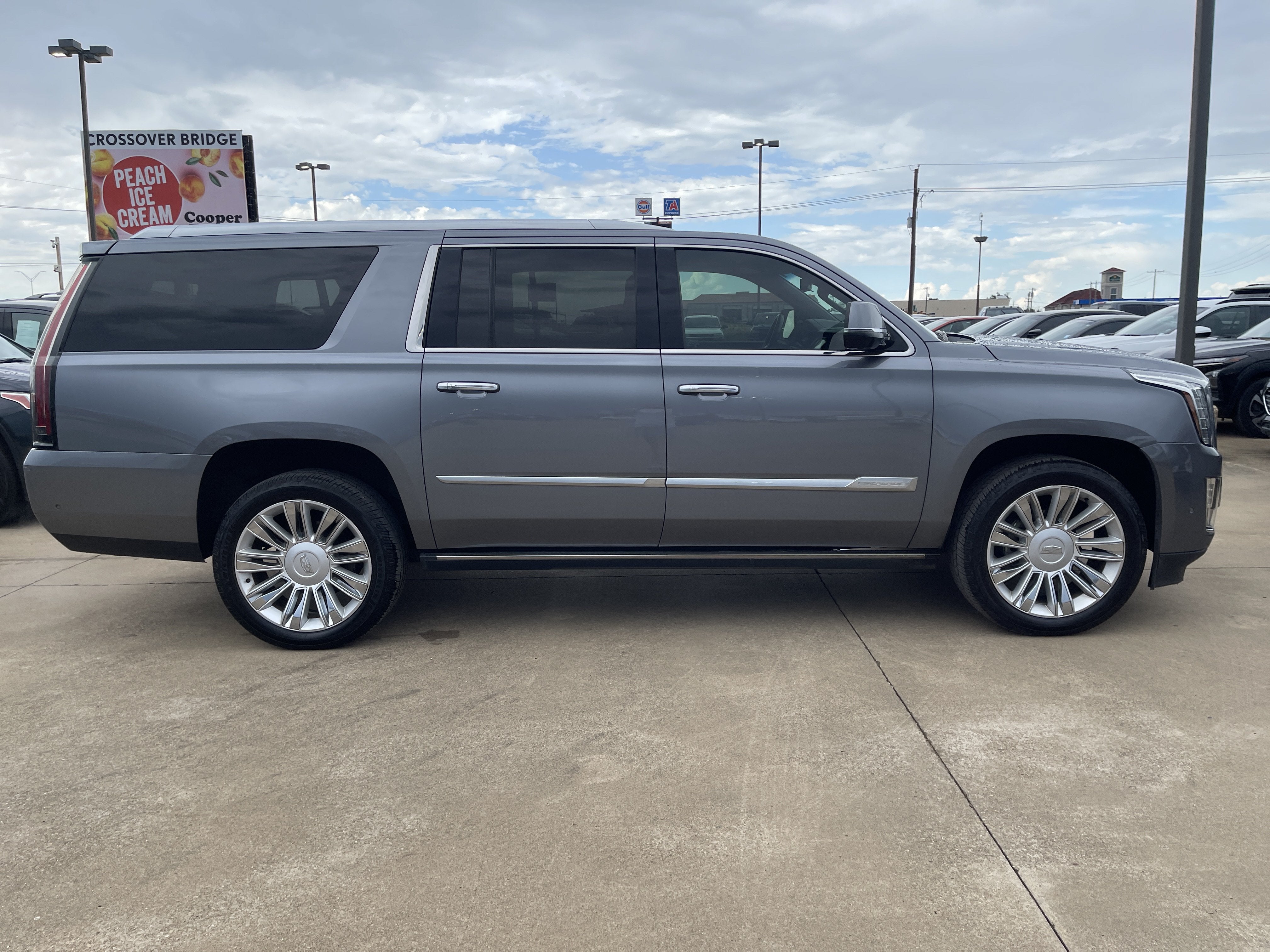 2019 Cadillac Escalade ESV Premium Luxury