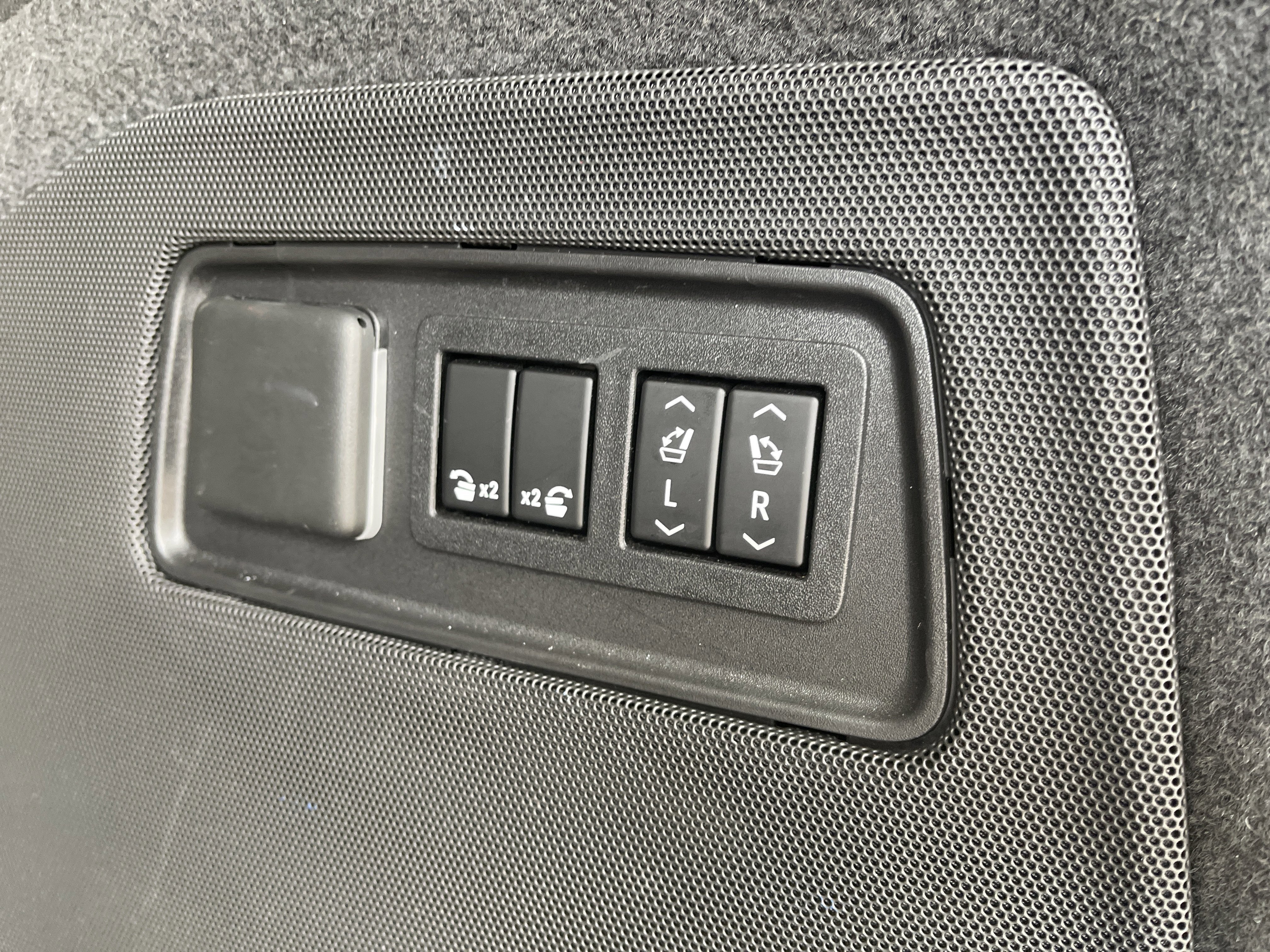 2022 Cadillac Escalade Sport