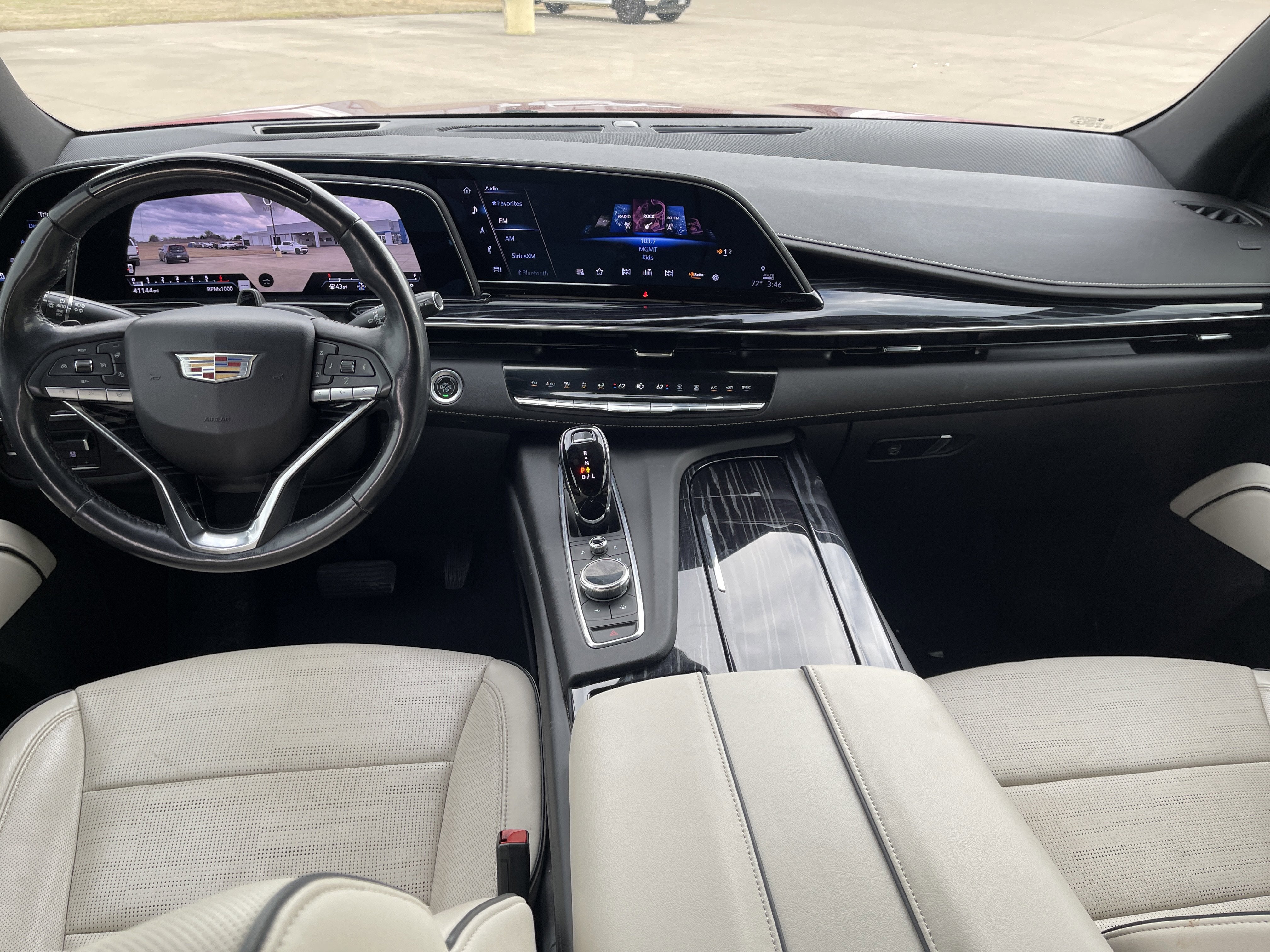 2022 Cadillac Escalade Sport