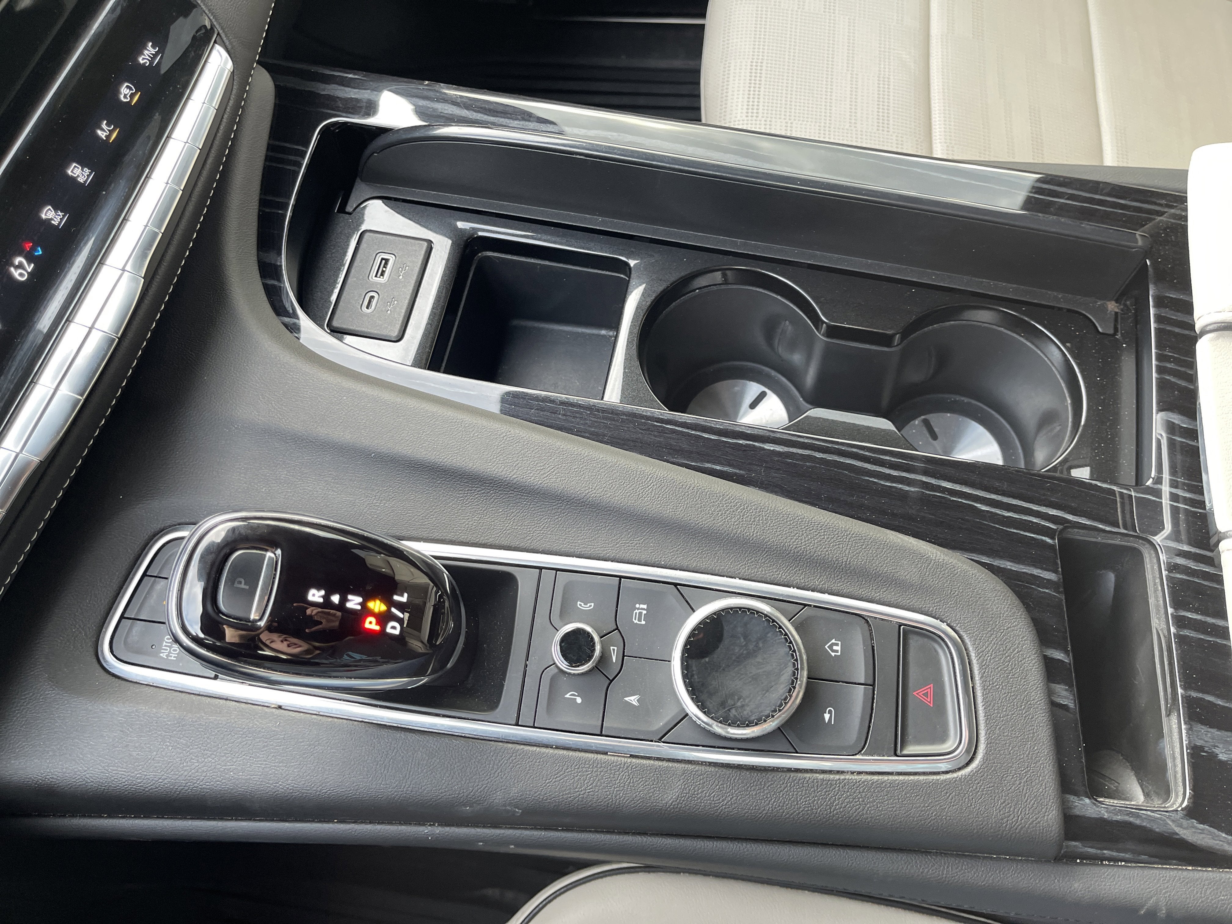 2022 Cadillac Escalade Sport