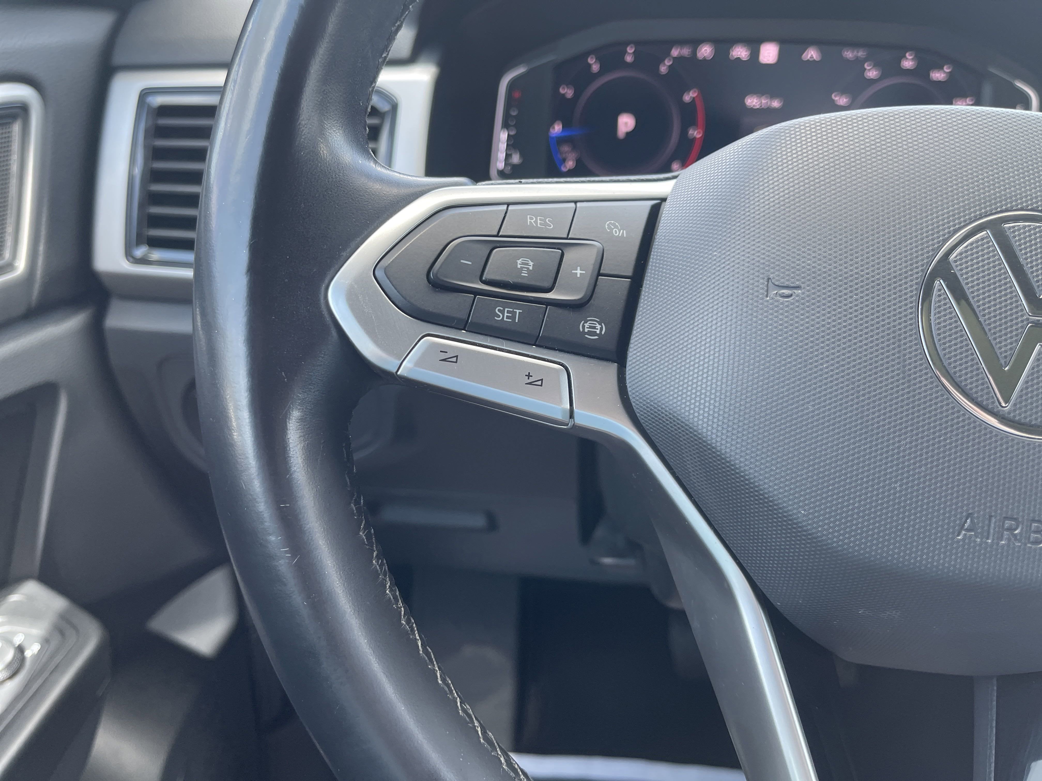 2020 Volkswagen Atlas Cross Sport 2.0T SEL