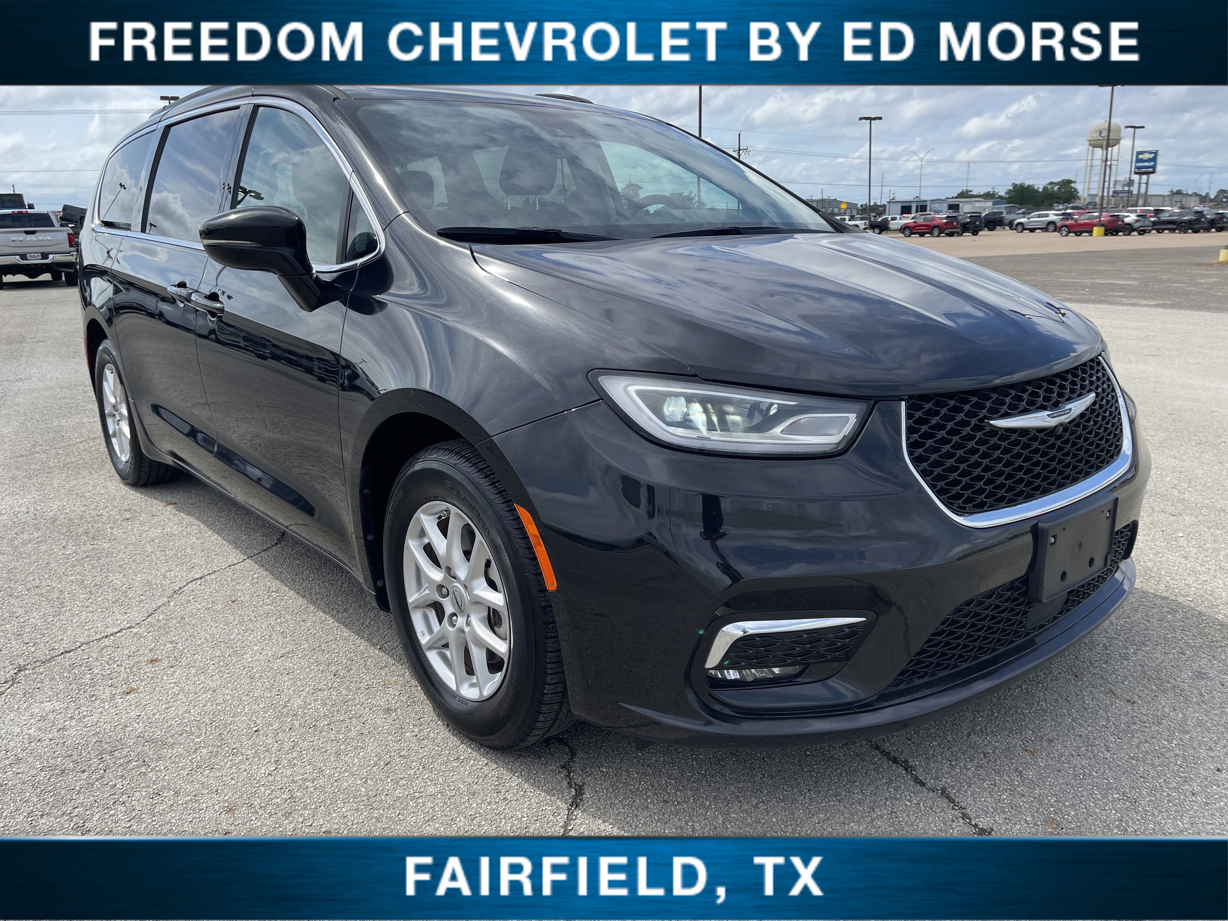 2022 Chrysler Pacifica Touring L