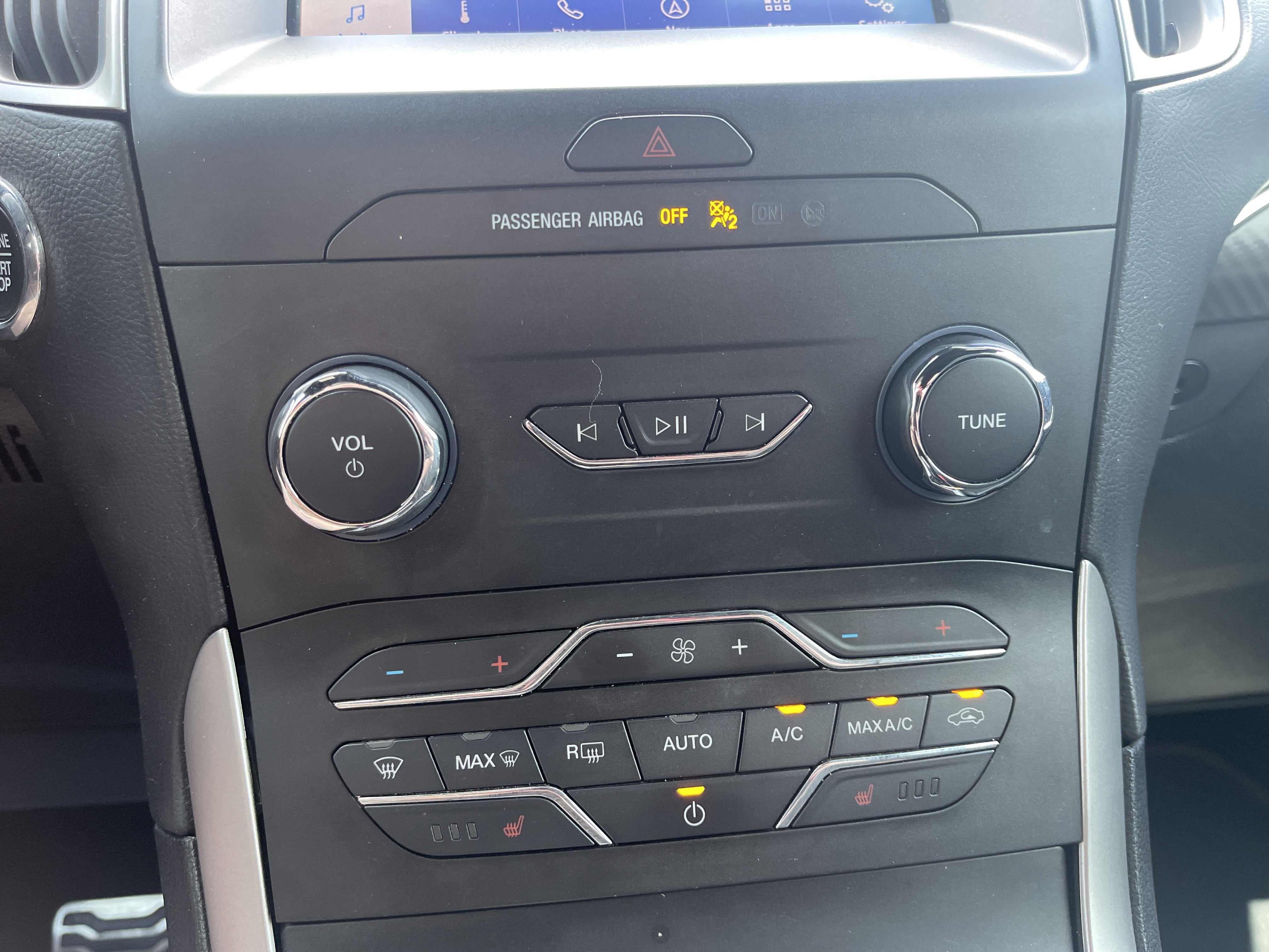 2020 Ford Edge ST Line