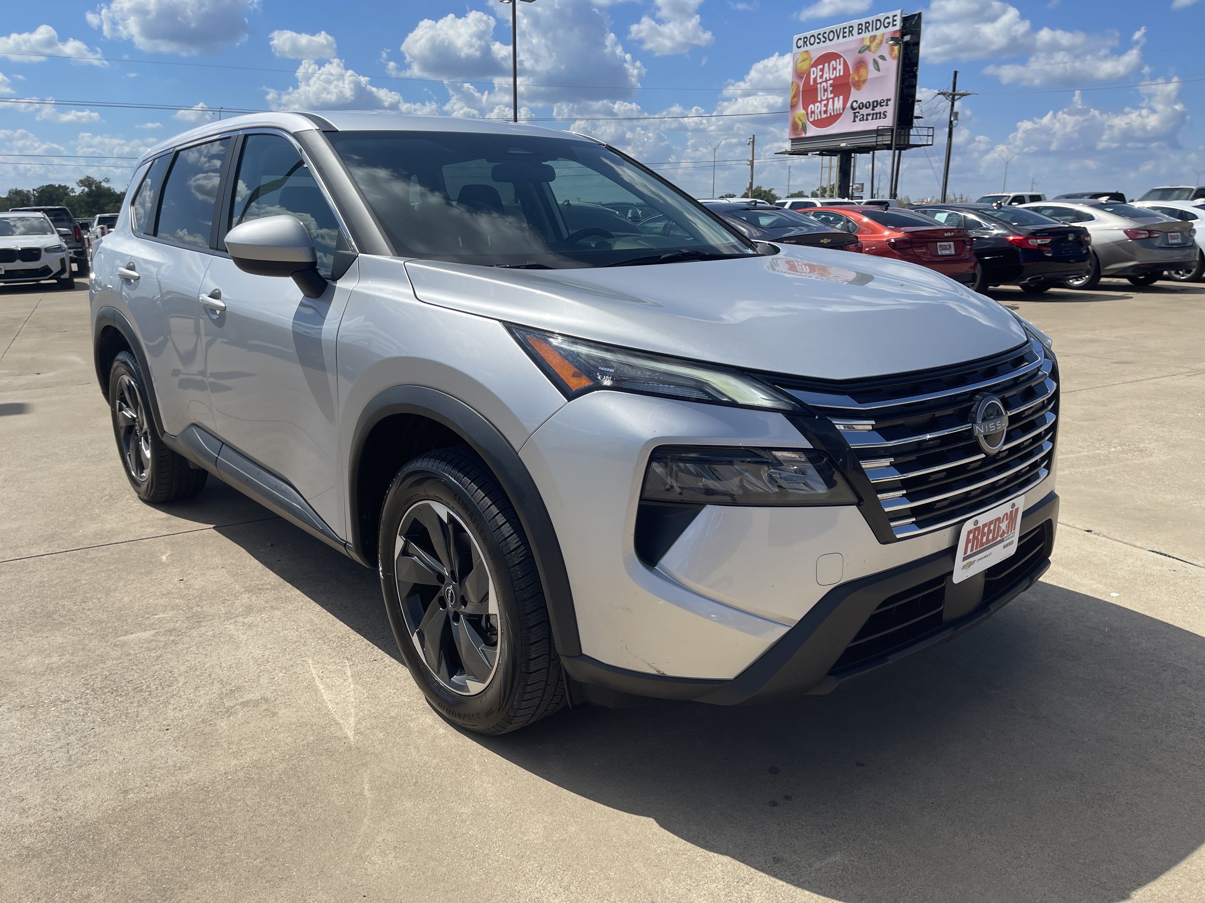 2025 Nissan Rogue SV