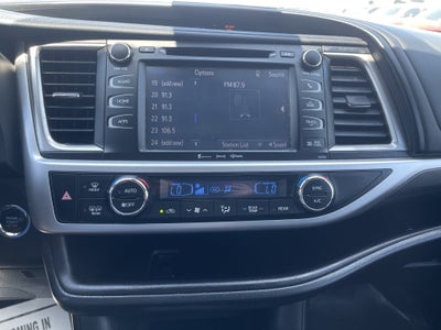 2018 Toyota Highlander SE