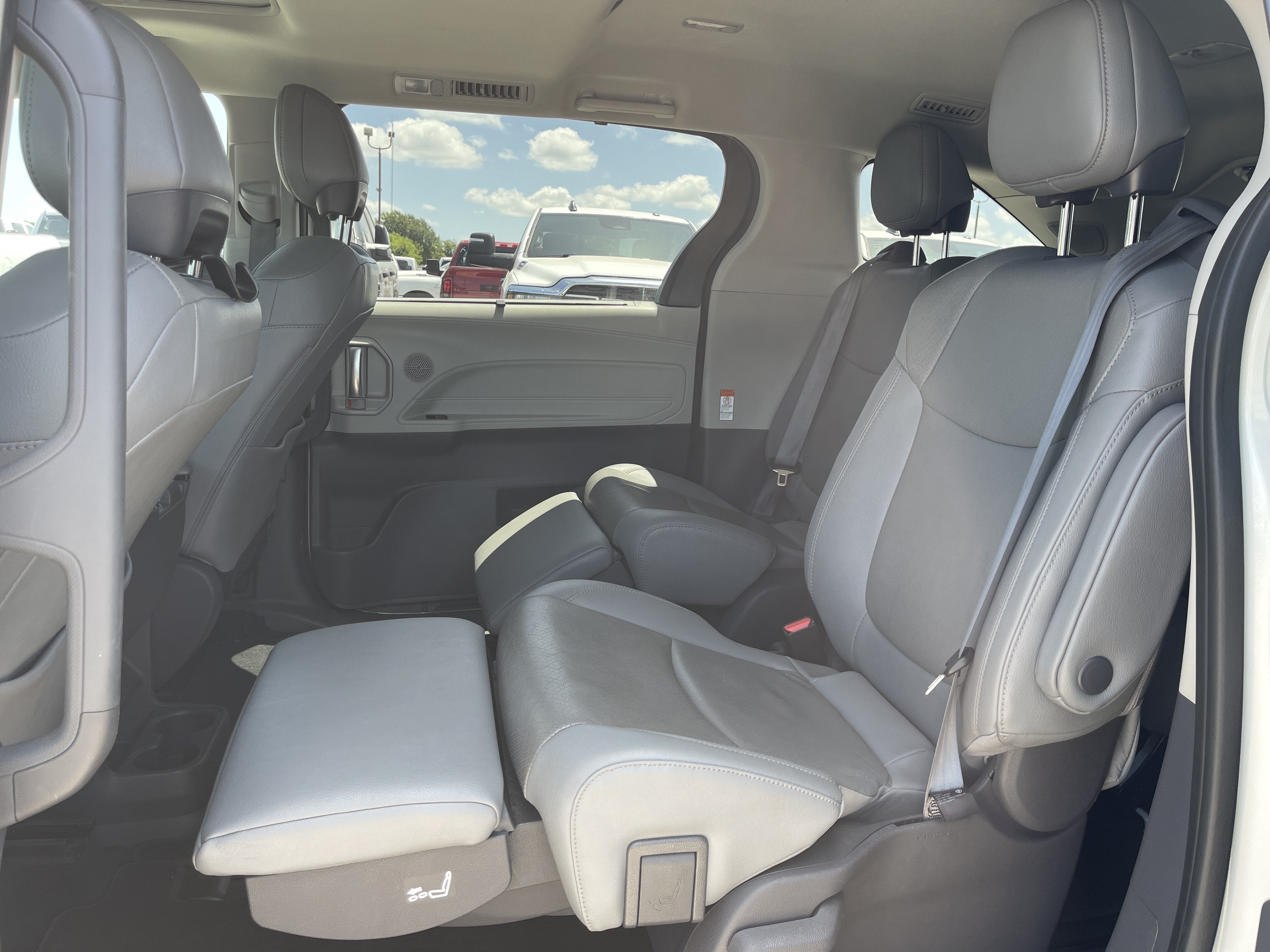 2021 Toyota Sienna Limited