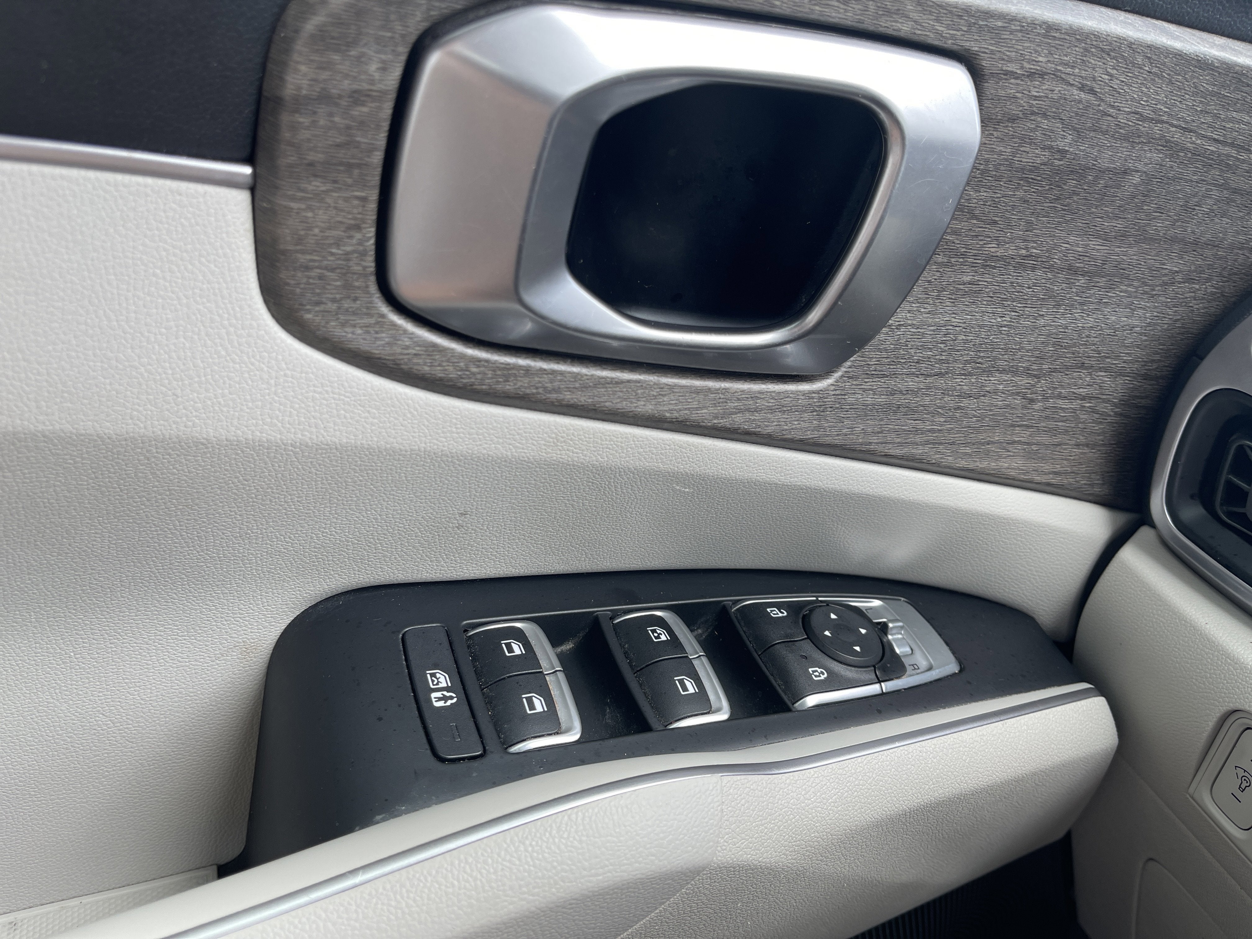 2023 Kia Sorento X-Line S