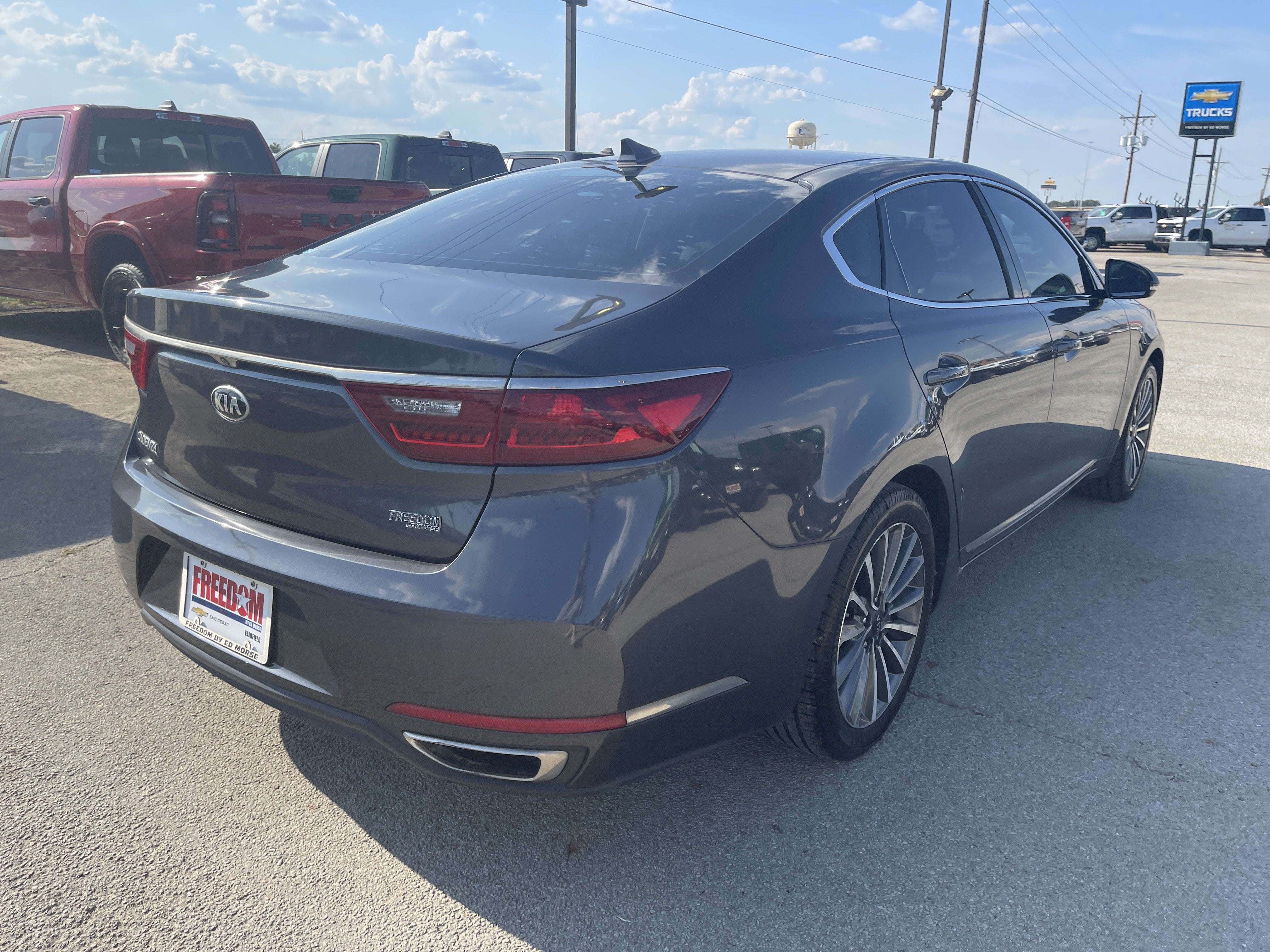 2017 Kia Cadenza Premium
