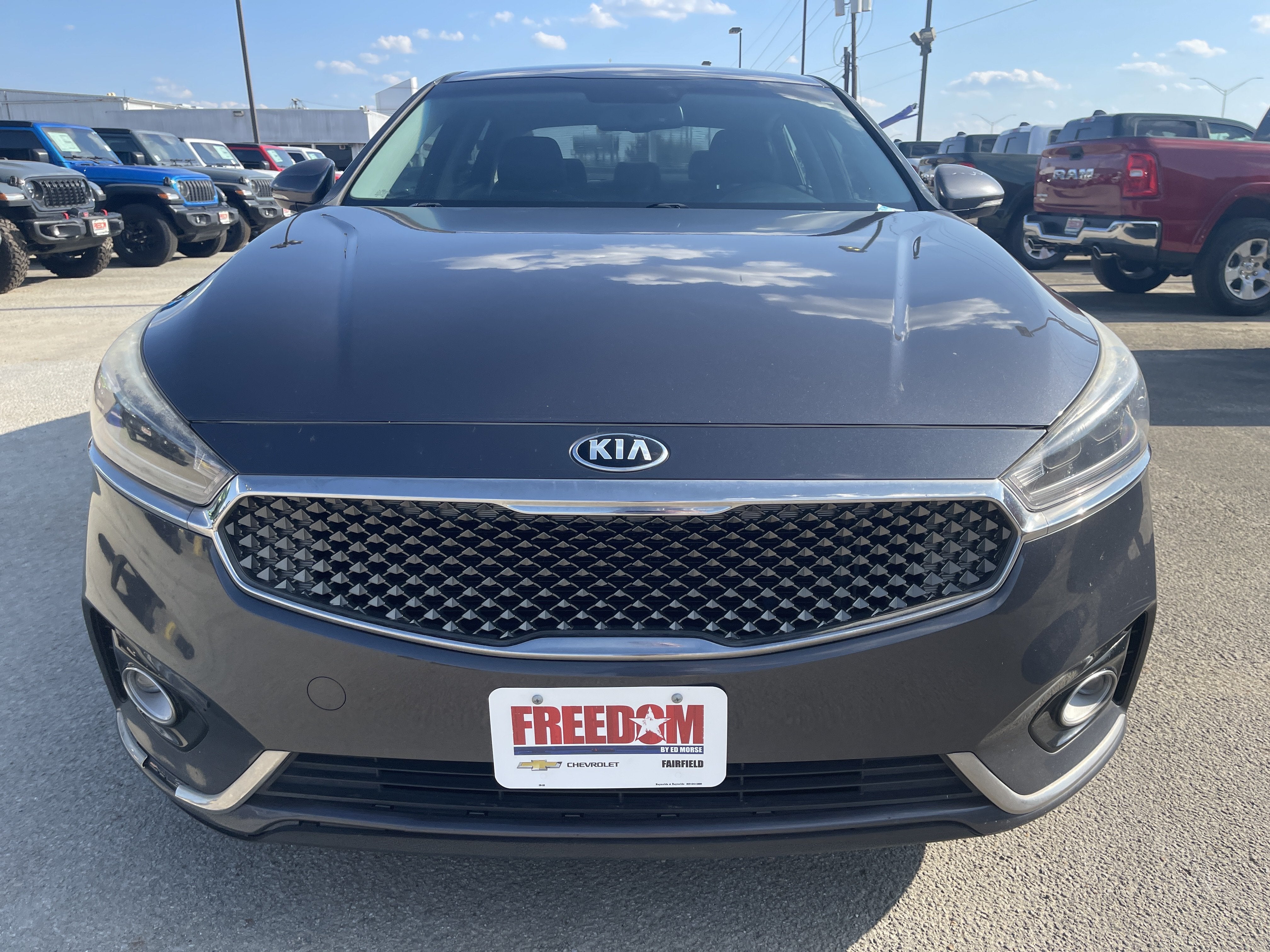 2017 Kia Cadenza Premium