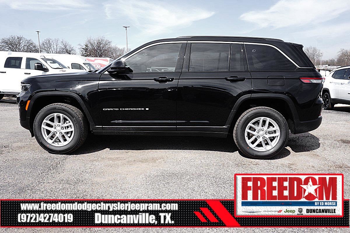 2026 Jeep Grand Cherokee Laredo