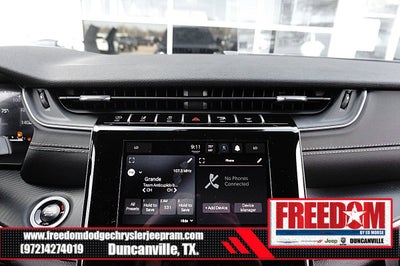 2026 Jeep Grand Cherokee Laredo