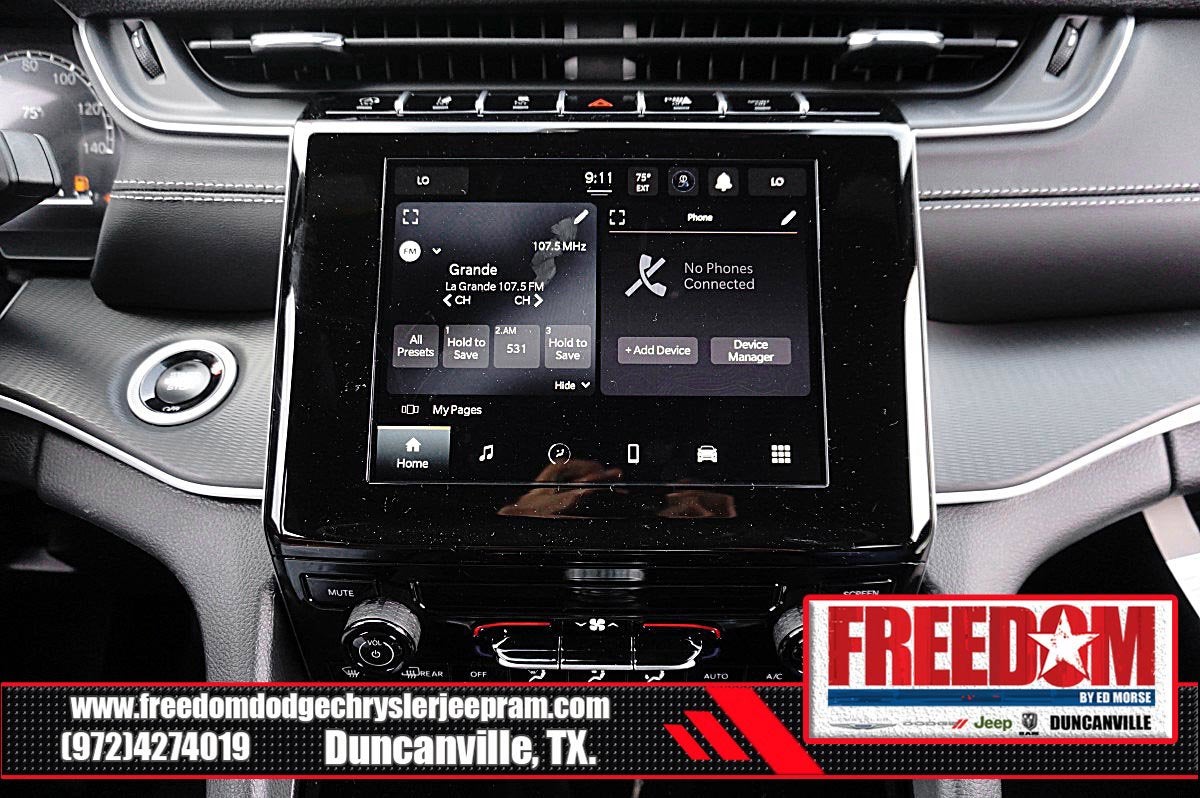 2026 Jeep Grand Cherokee Laredo