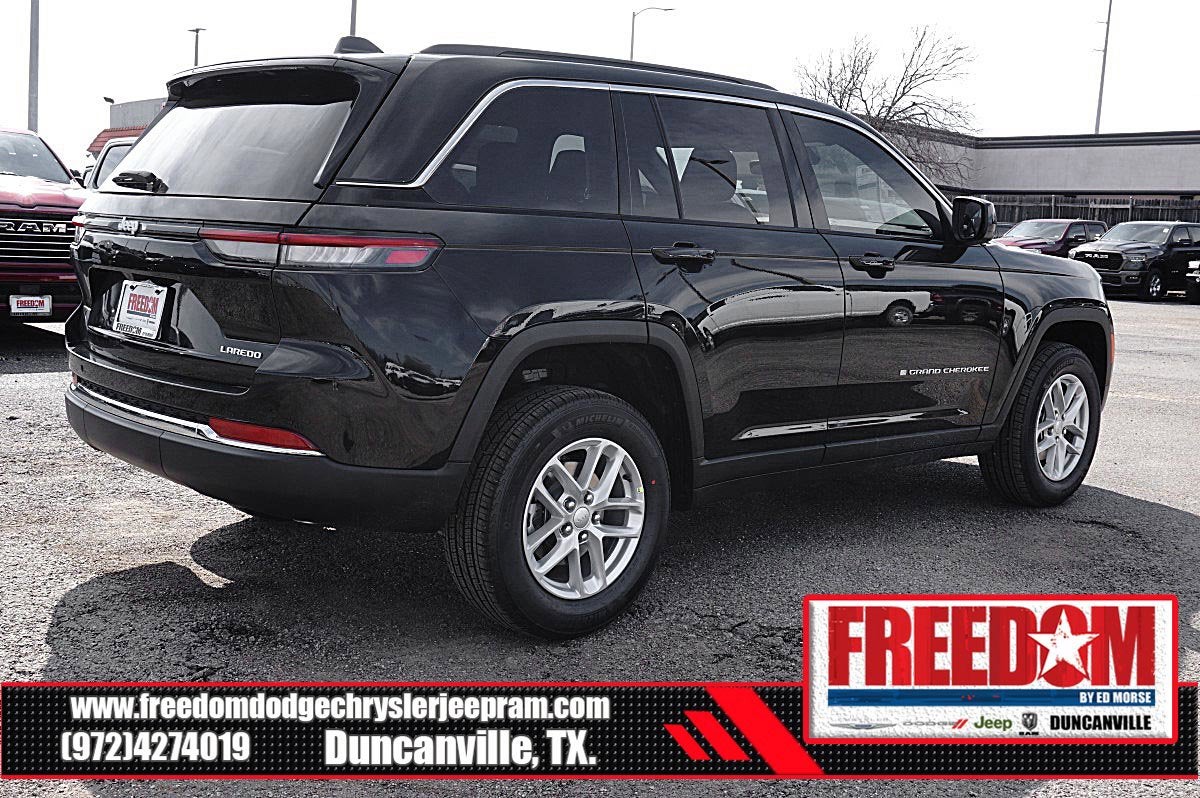 2026 Jeep Grand Cherokee Laredo