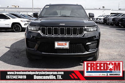 2026 Jeep Grand Cherokee Laredo