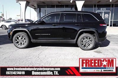 2027 Jeep Grand Cherokee Laredo