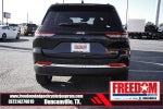 2027 Jeep Grand Cherokee Laredo