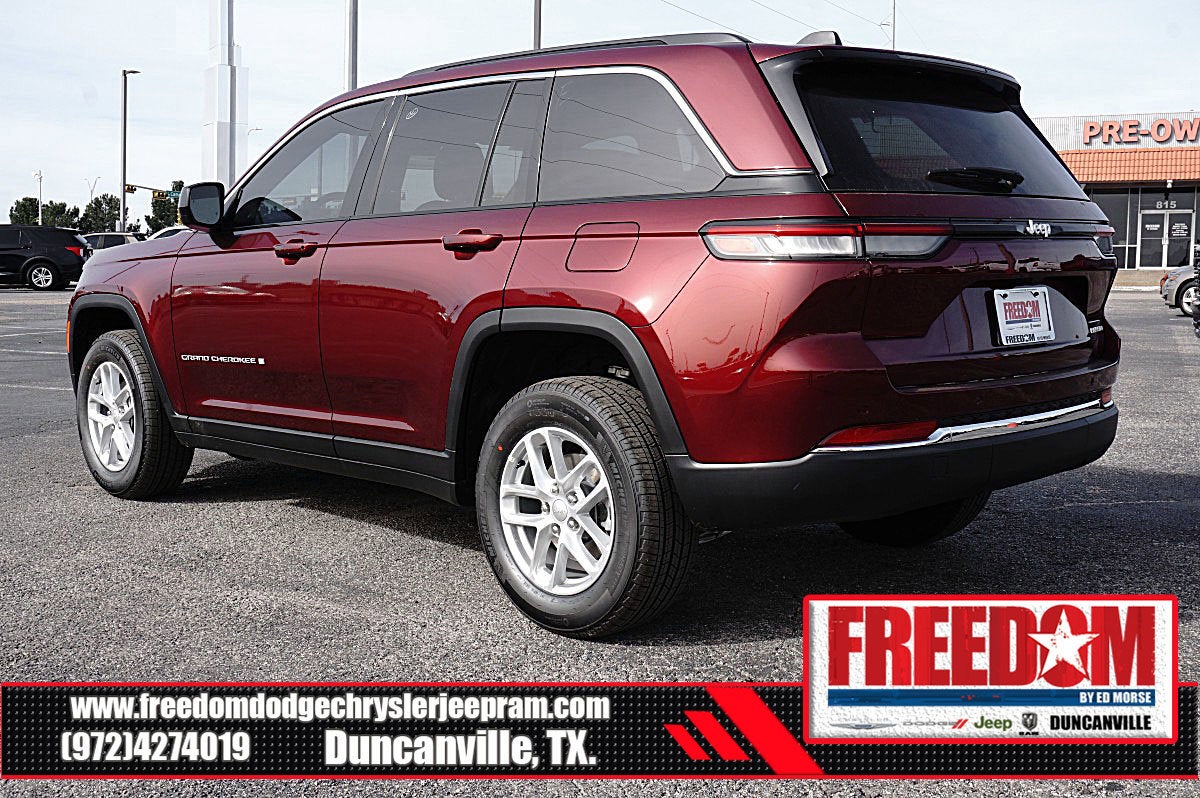 2026 Jeep Grand Cherokee Laredo