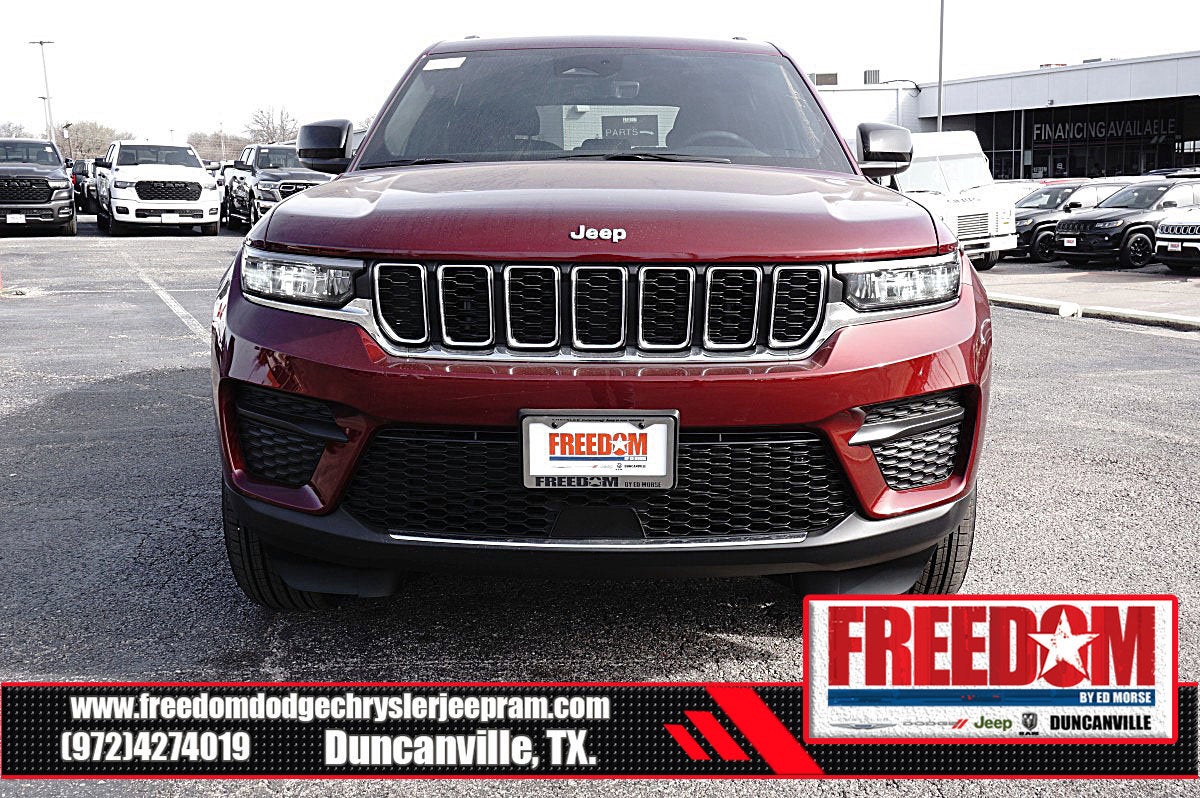 2026 Jeep Grand Cherokee Laredo