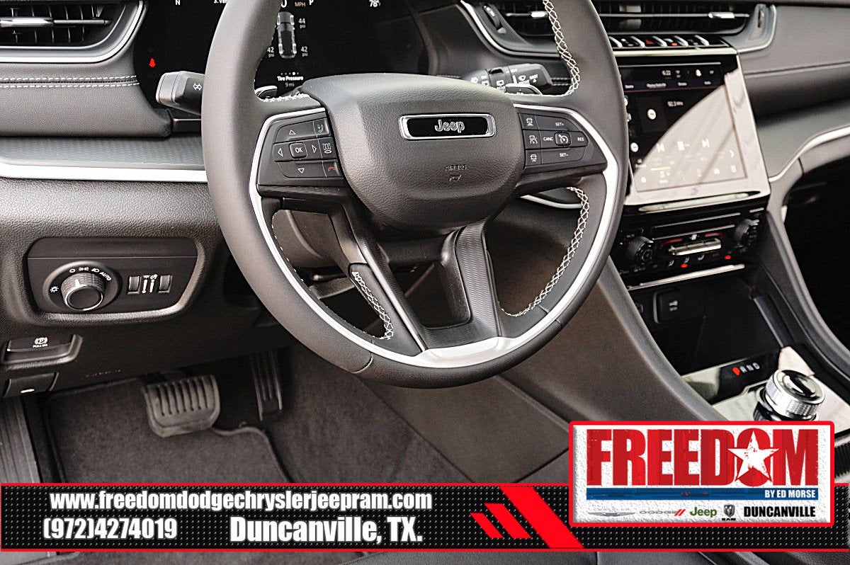 2025 Jeep Grand Cherokee Laredo X