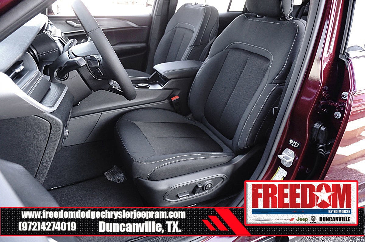 2026 Jeep Grand Cherokee Laredo X