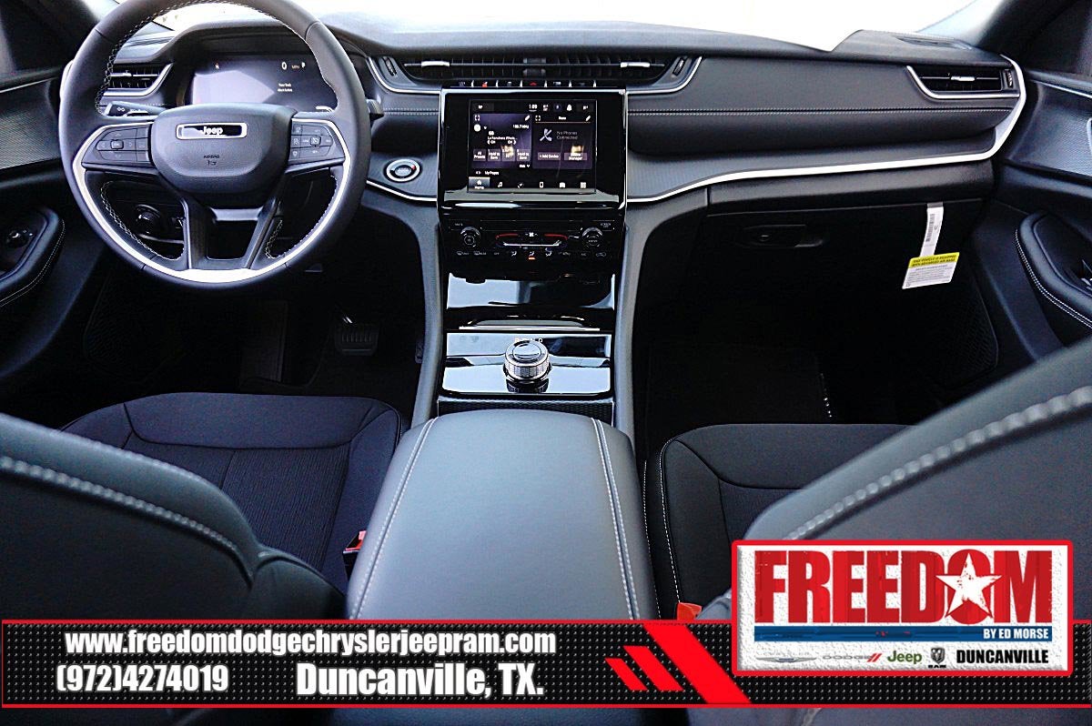 2025 Jeep Grand Cherokee Laredo X