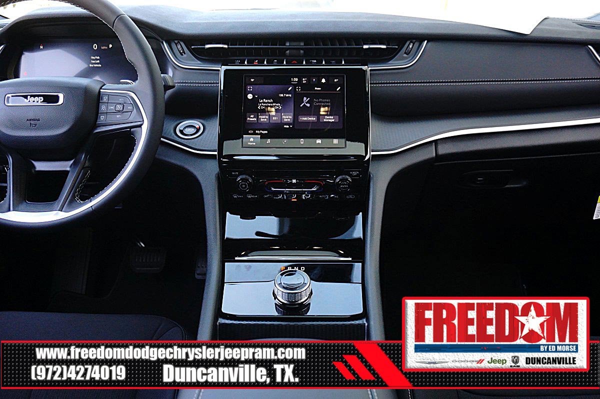 2025 Jeep Grand Cherokee Laredo X