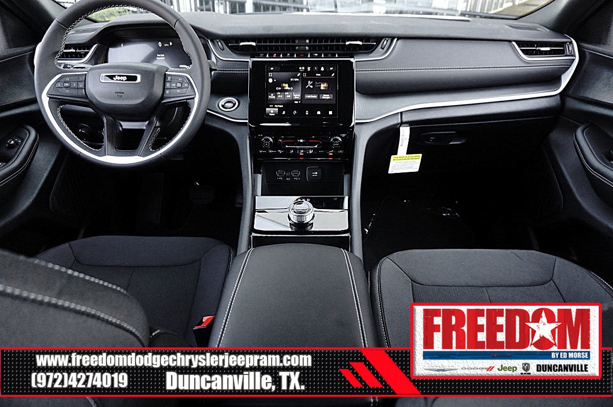 2025 Jeep Grand Cherokee Laredo X