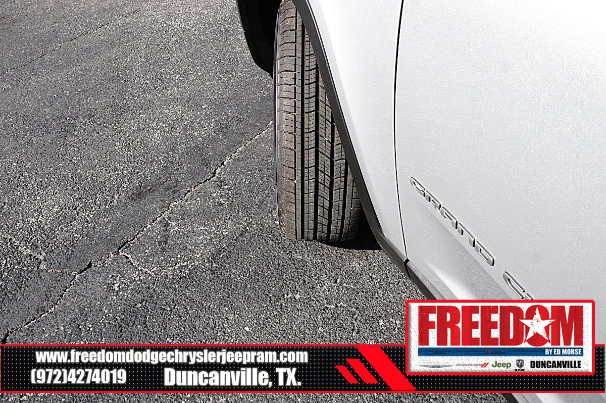 2025 Jeep Grand Cherokee Laredo X