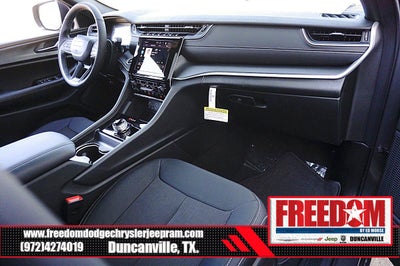 2026 Jeep Grand Cherokee Laredo