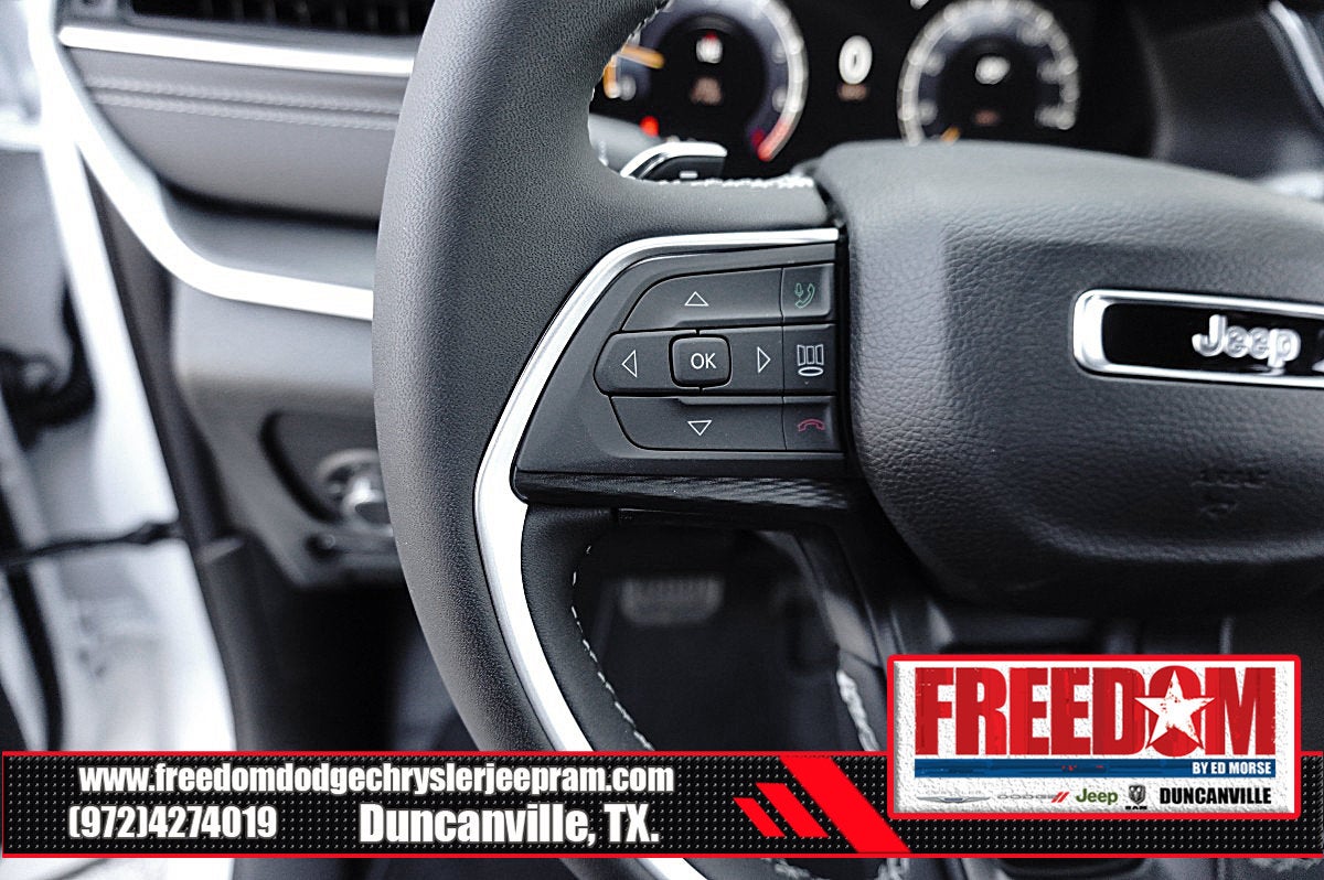 2026 Jeep Grand Cherokee Laredo