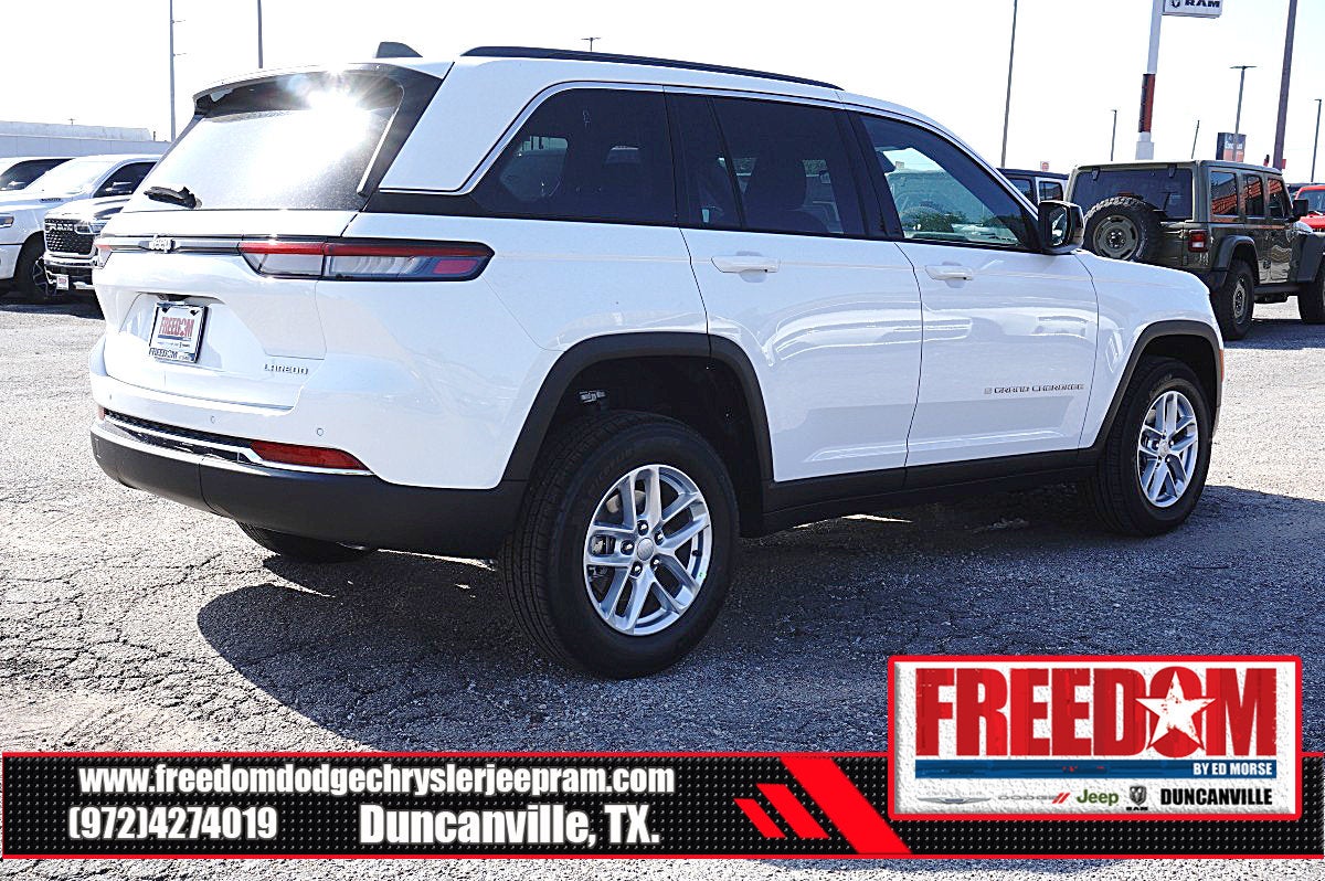 2026 Jeep Grand Cherokee Laredo