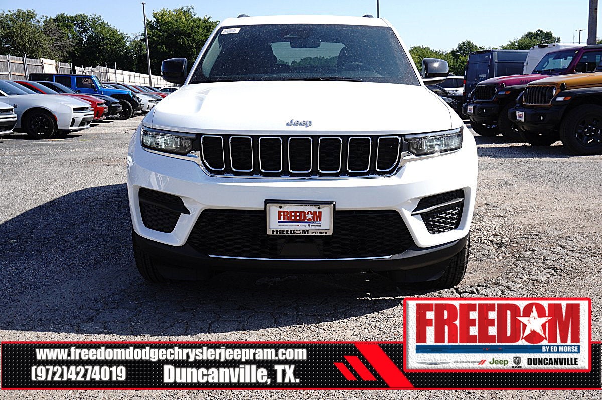 2026 Jeep Grand Cherokee Laredo