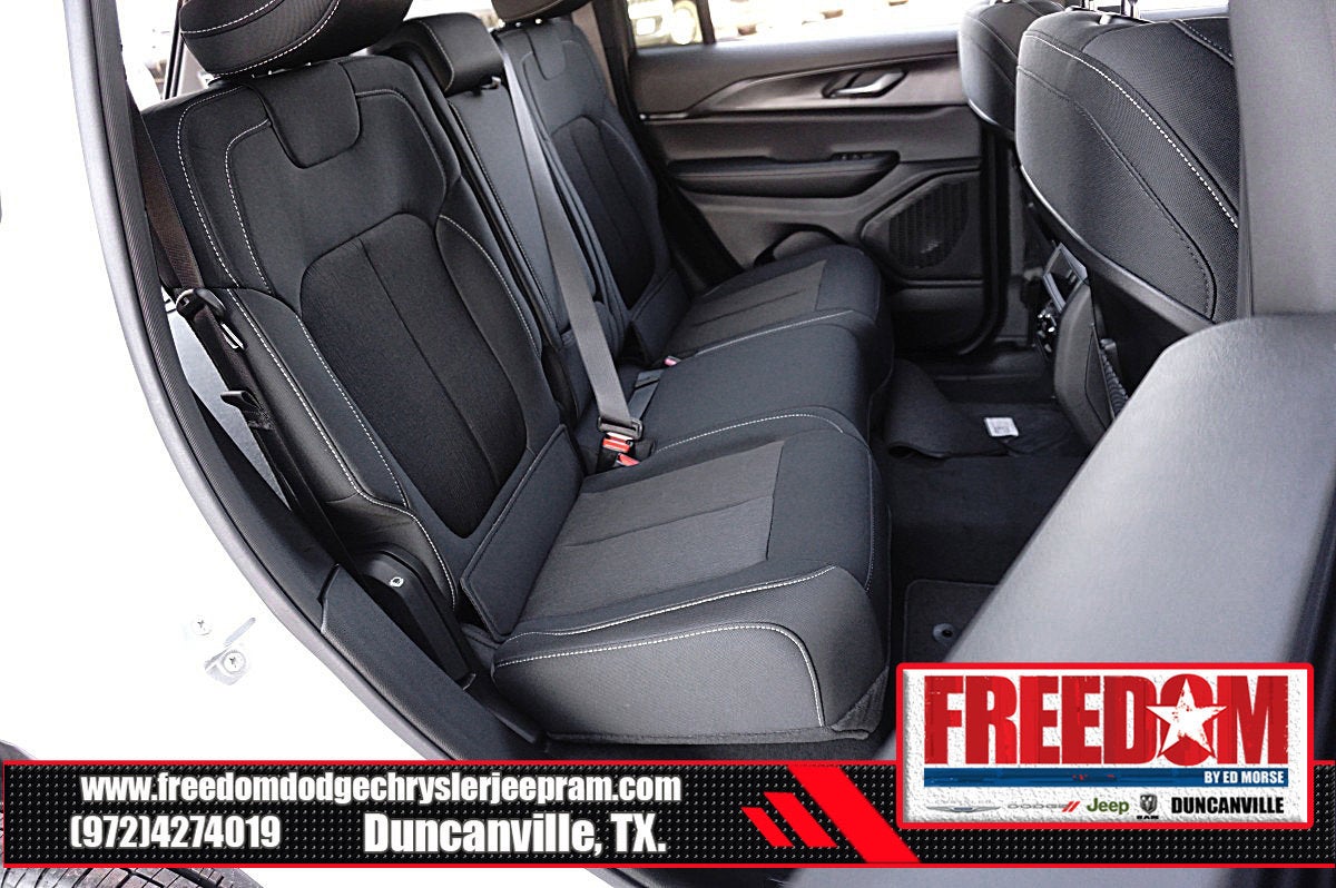 2026 Jeep Grand Cherokee Laredo X