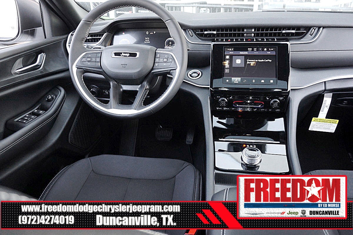 2026 Jeep Grand Cherokee Laredo X