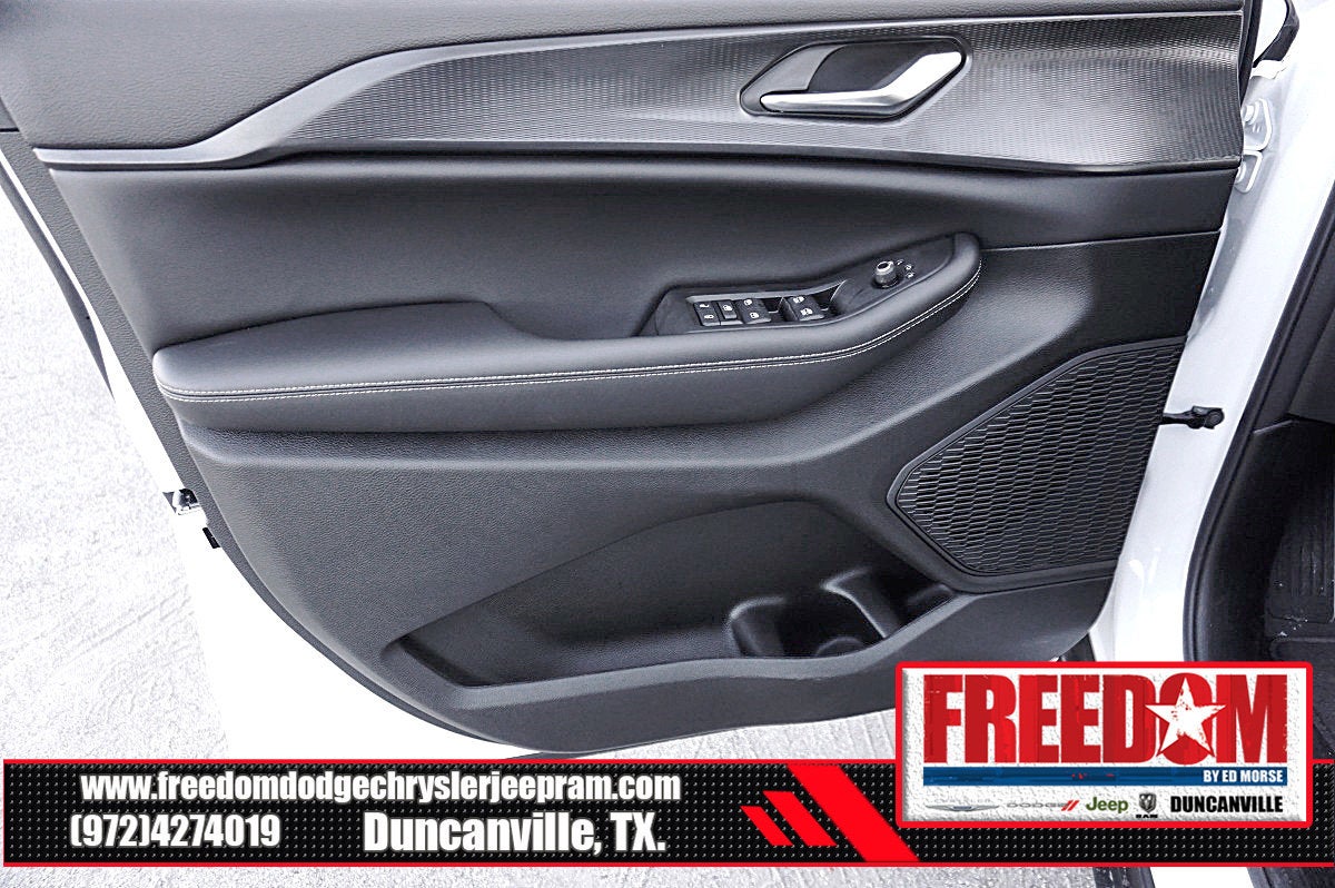 2026 Jeep Grand Cherokee Laredo X