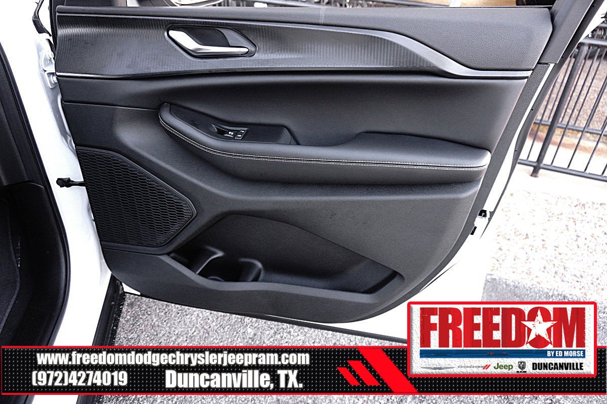 2026 Jeep Grand Cherokee Laredo X