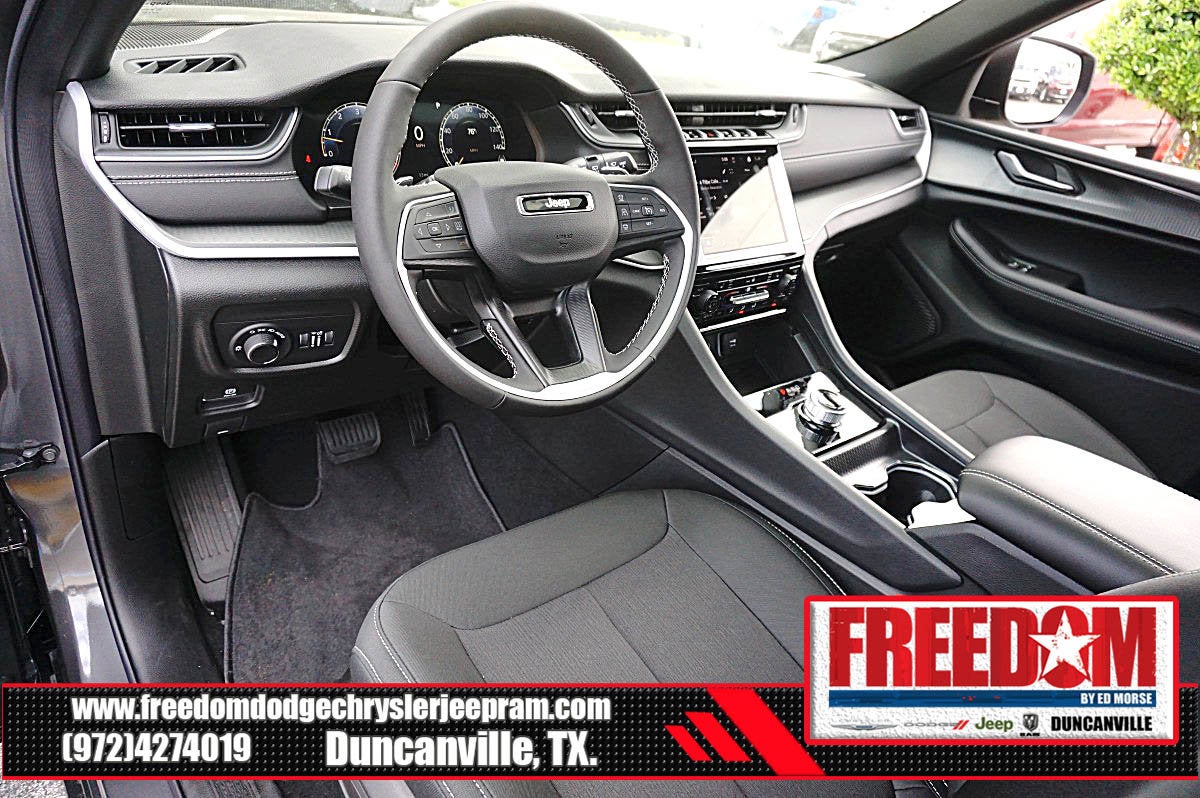 2026 Jeep Grand Cherokee Laredo X