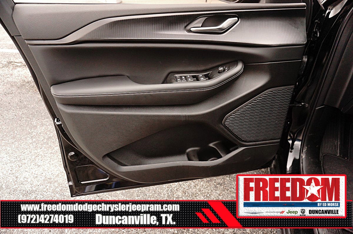 2026 Jeep Grand Cherokee Laredo X