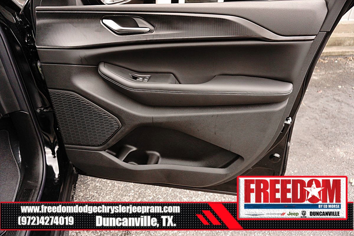 2026 Jeep Grand Cherokee Laredo X