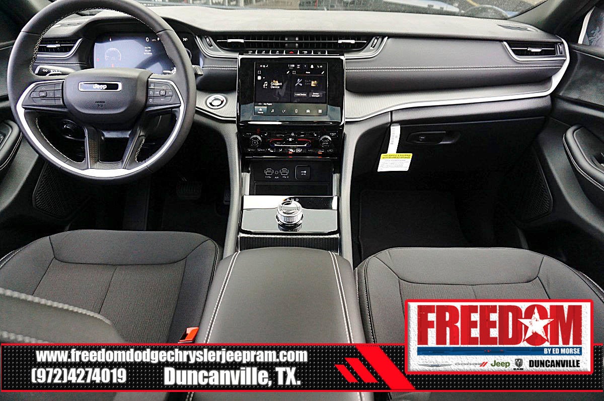 2026 Jeep Grand Cherokee Laredo X