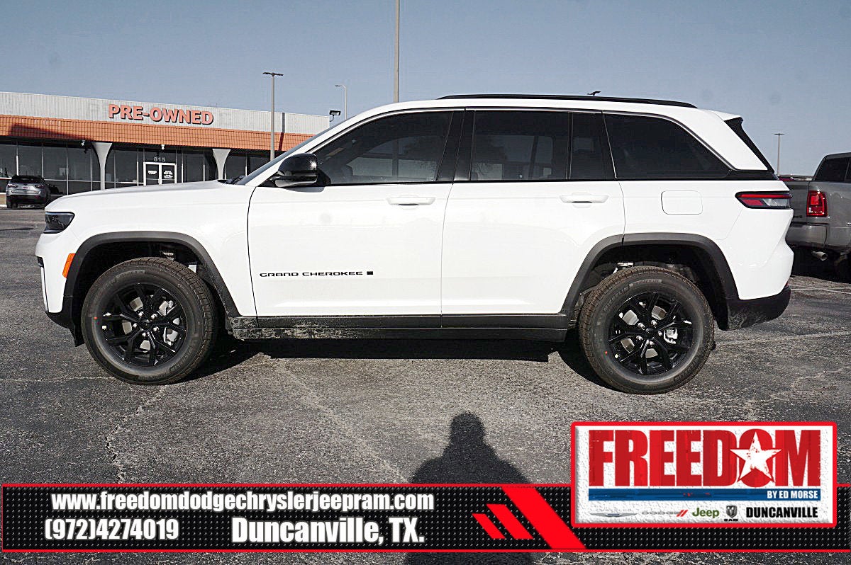 2026 Jeep Grand Cherokee Laredo