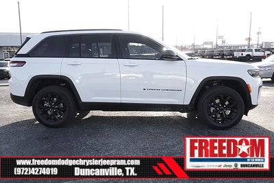 2026 Jeep Grand Cherokee Laredo