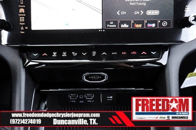 2026 Jeep Grand Cherokee Laredo Altitude