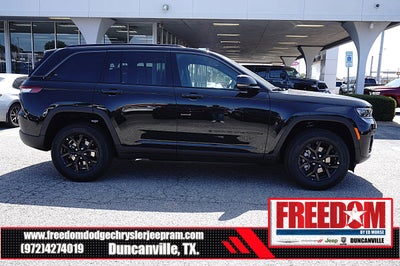2026 Jeep Grand Cherokee Laredo Altitude