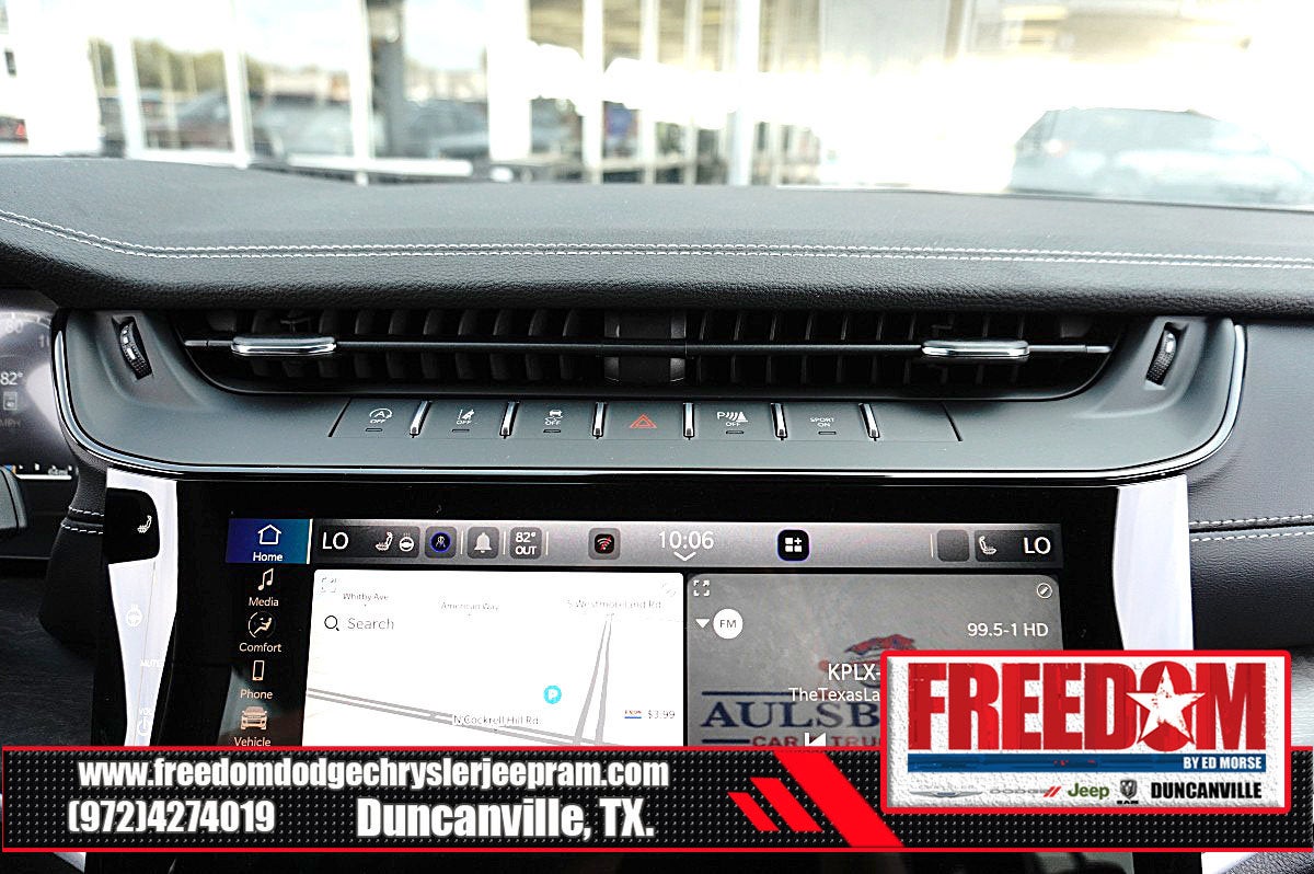 2027 Jeep Grand Cherokee Laredo Altitude